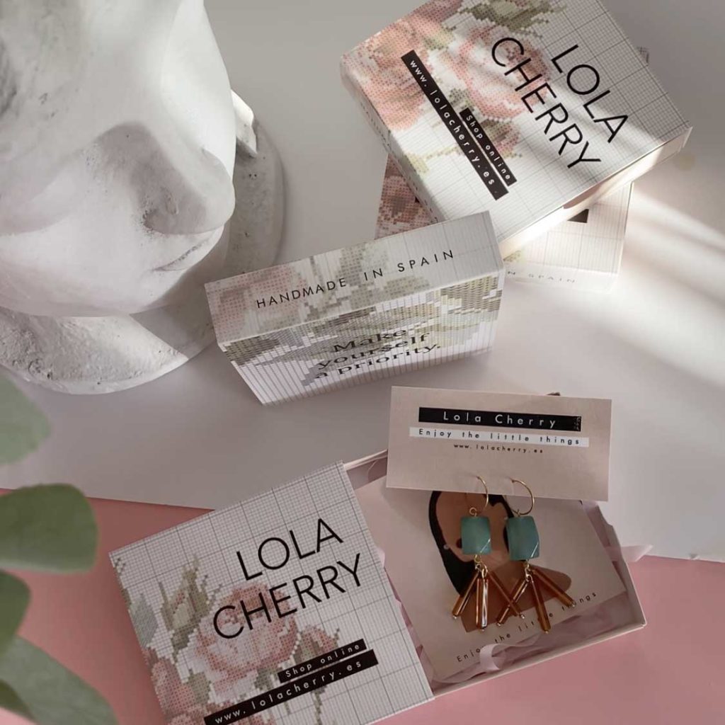 Lola Cherry packaging
